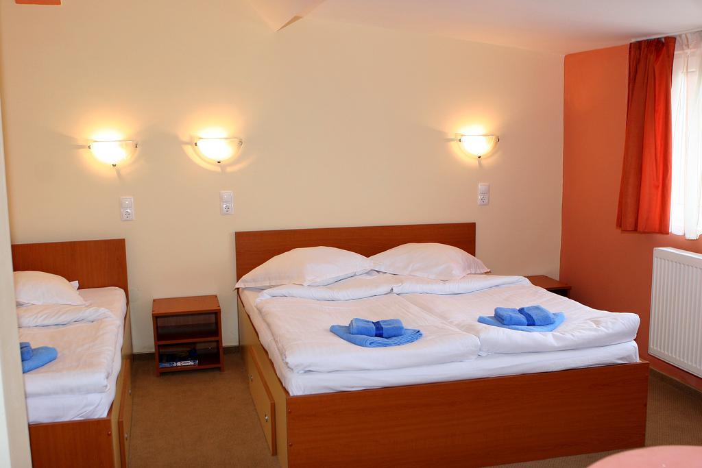 Hotel Pamira Сібіу Номер фото